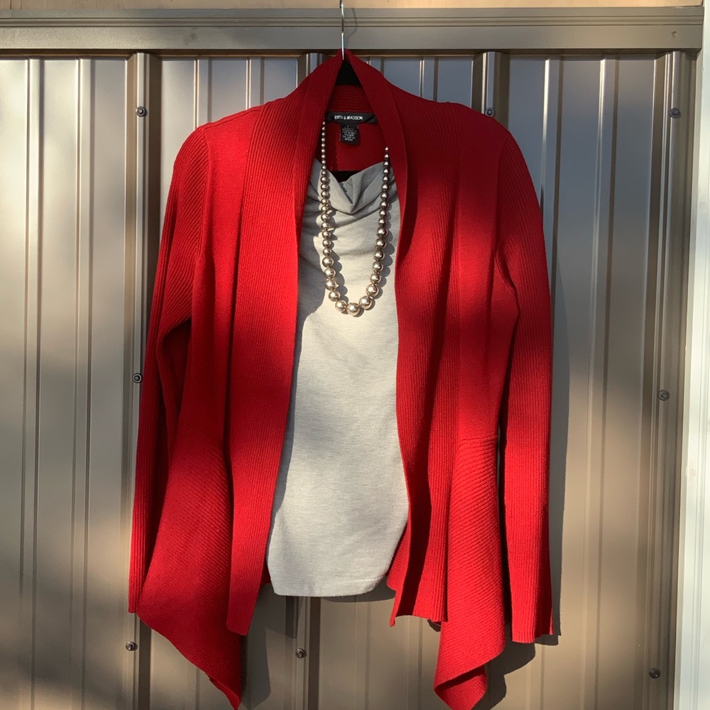 89th &Madison Women’s Sweater Size L-Ruby Red